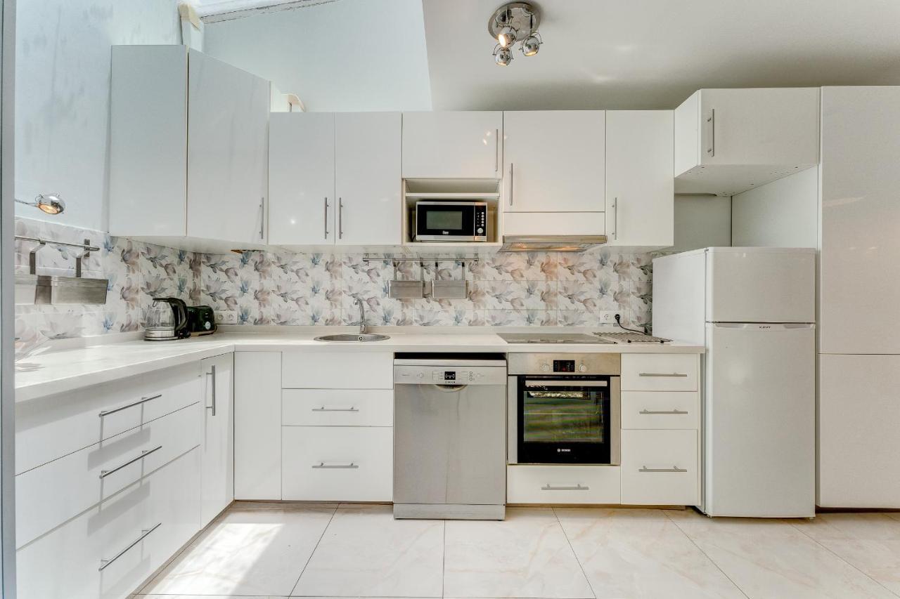 Beautiful Bungalow In Island Village アデヘ エクステリア 写真