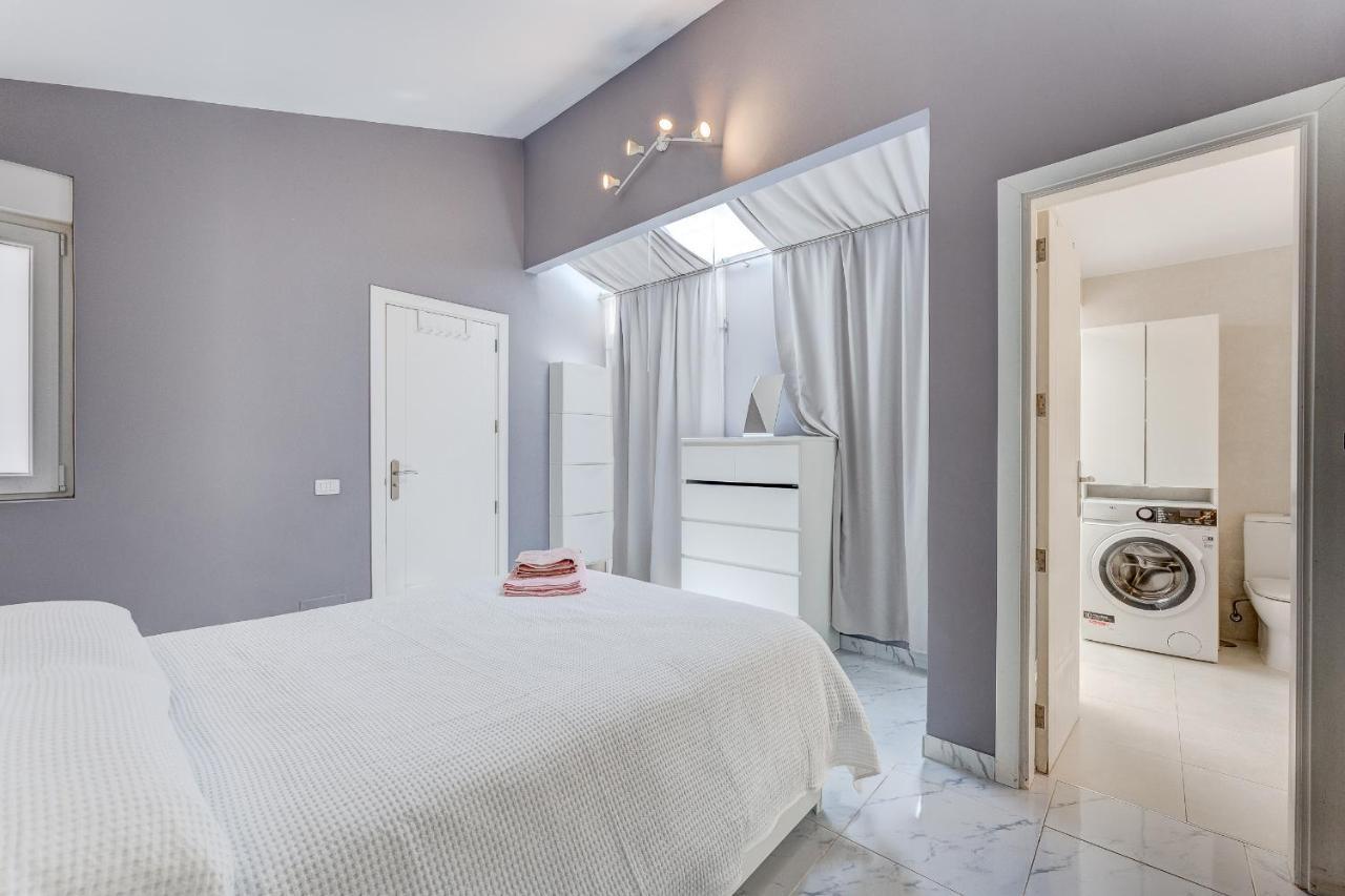 Beautiful Bungalow In Island Village アデヘ エクステリア 写真